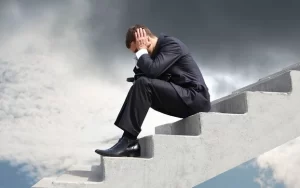 Tại sao lại chán công việc hiện tại? Nguyên nhân sâu xa và cách nhìn nhận đúng vấn đề